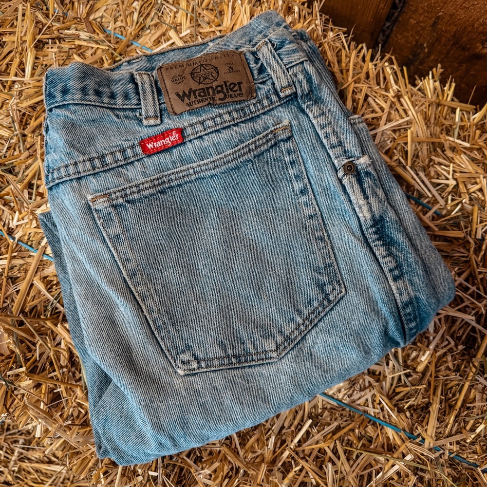 Wrangler Light Blue Denim Jeans with Back Pocket